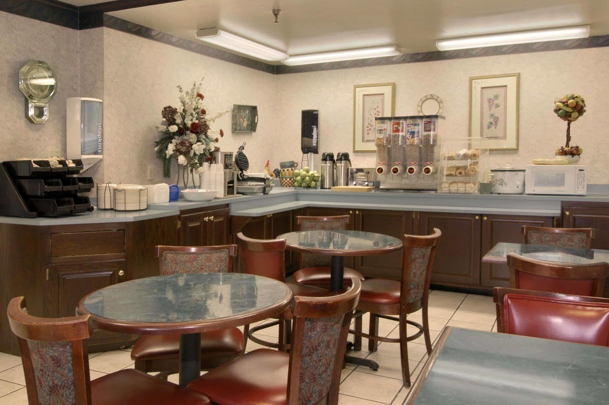 Hotel Baymont By Wyndham Corbin Restaurante foto